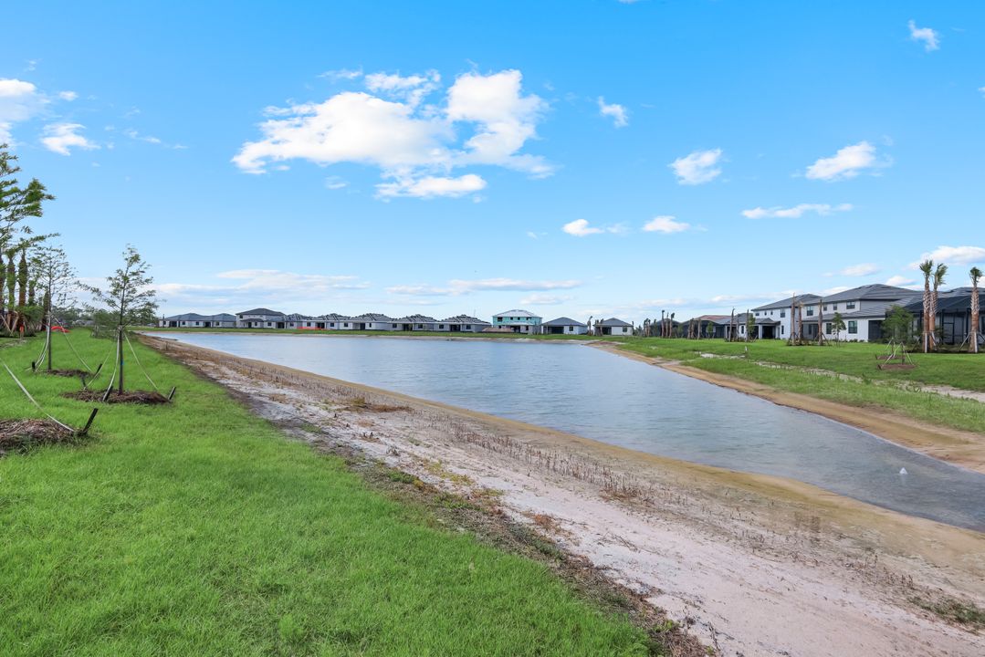 19232 Gentry Pl, Estero, FL 33928