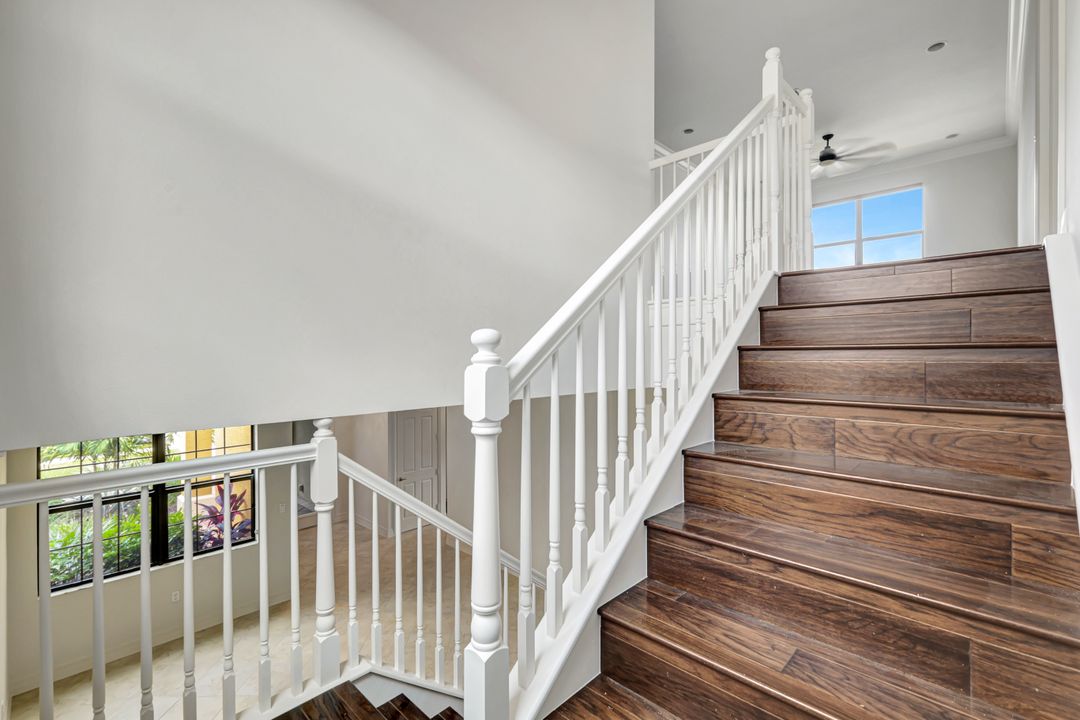 3430 Tigris Ln, Naples, FL 34119