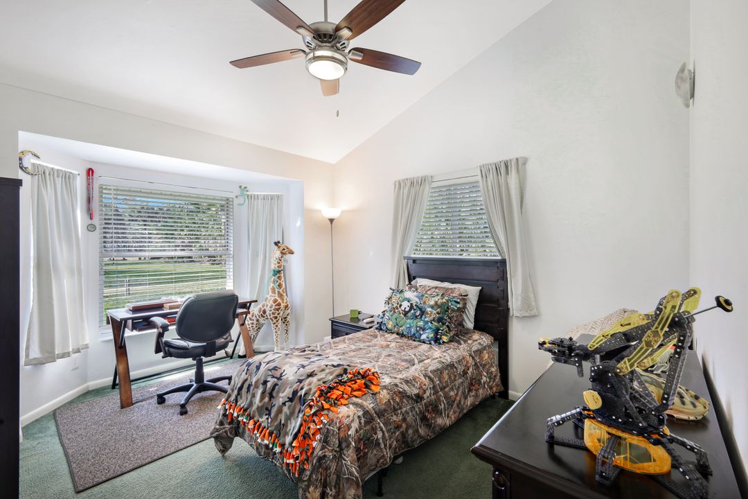 161 20th Ave NW, Naples, FL 34120