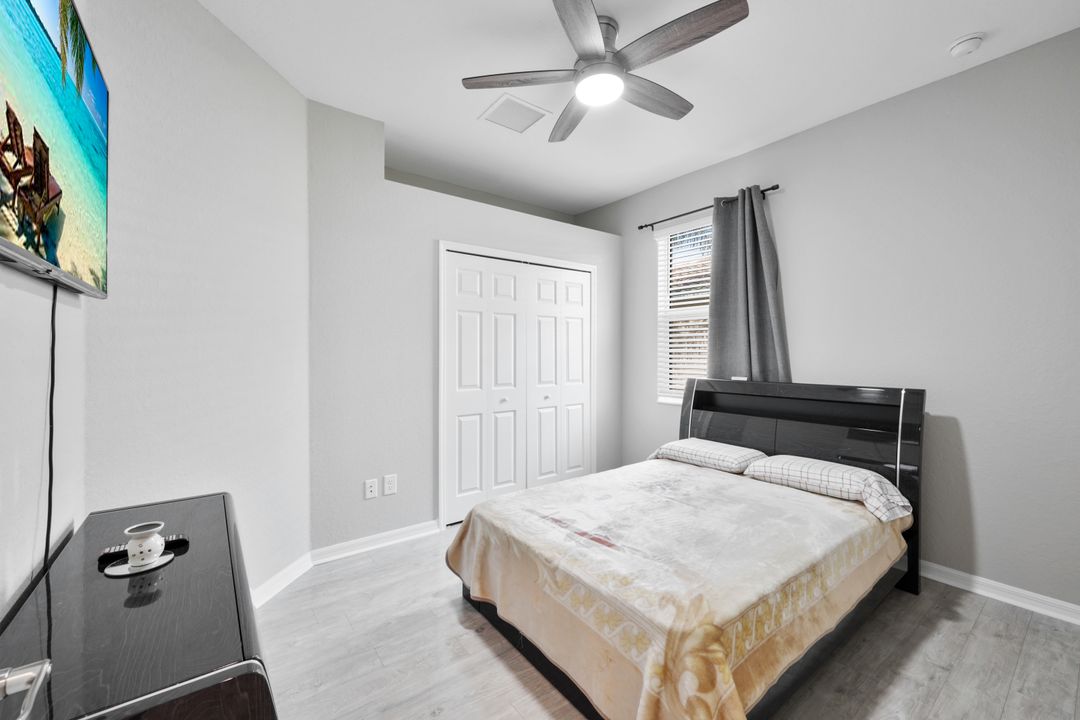 2028 Wellington St, Naples, FL 34120