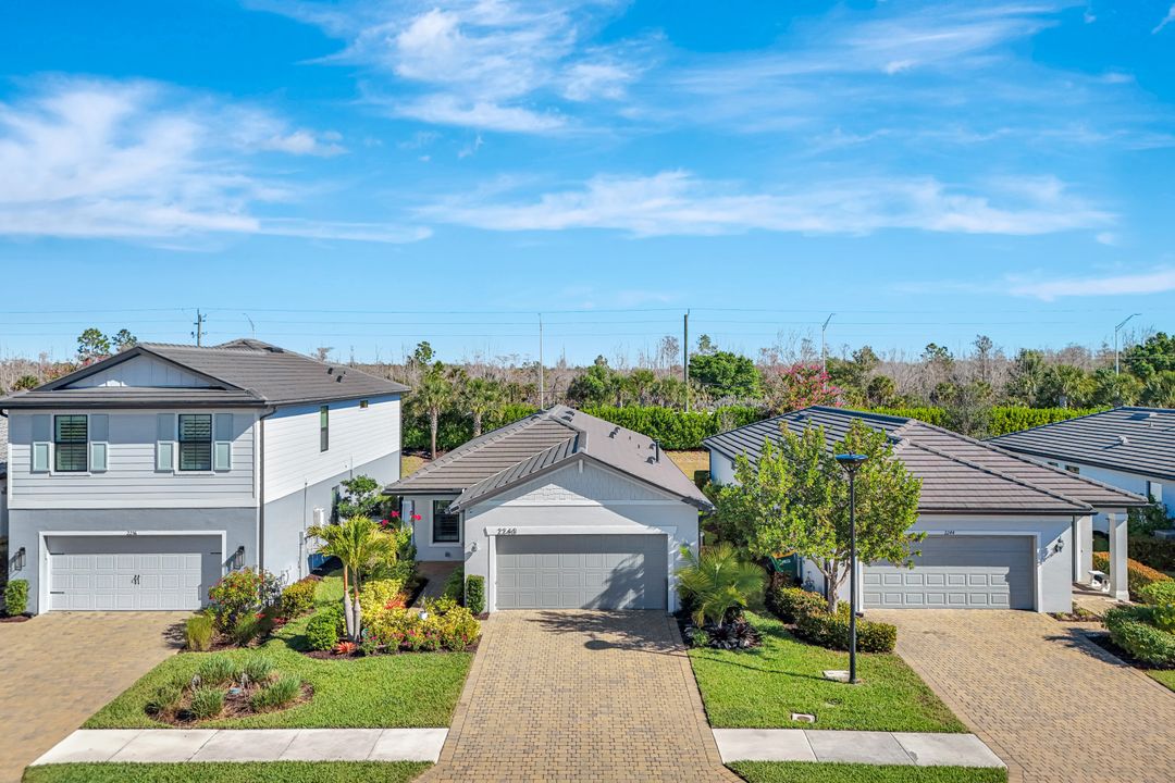 2240 Yellowfin Cir, Naples, FL 34114