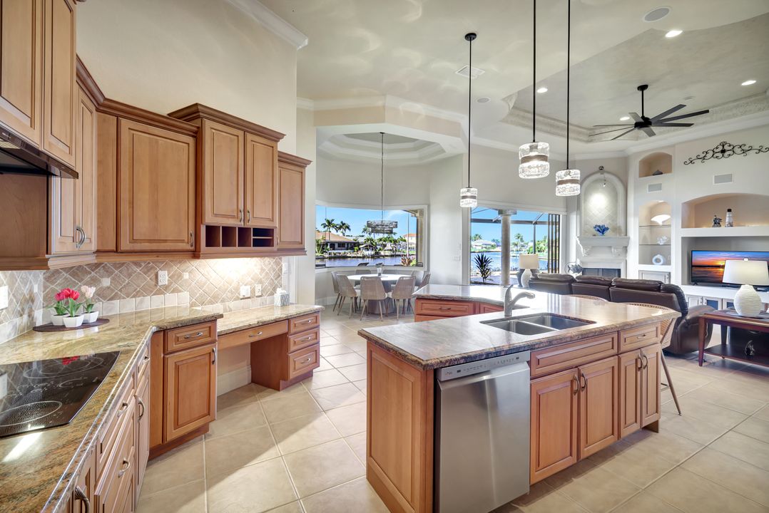 2216 SW 49th Terrace, Cape Coral, FL 33914