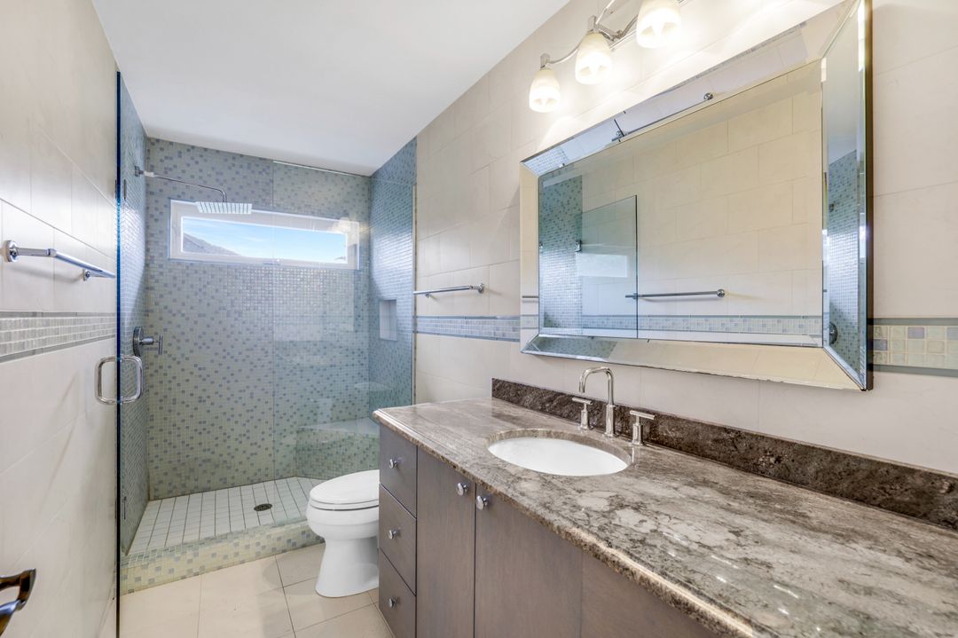 4502 Silver Fox Dr, Naples, FL 34119
