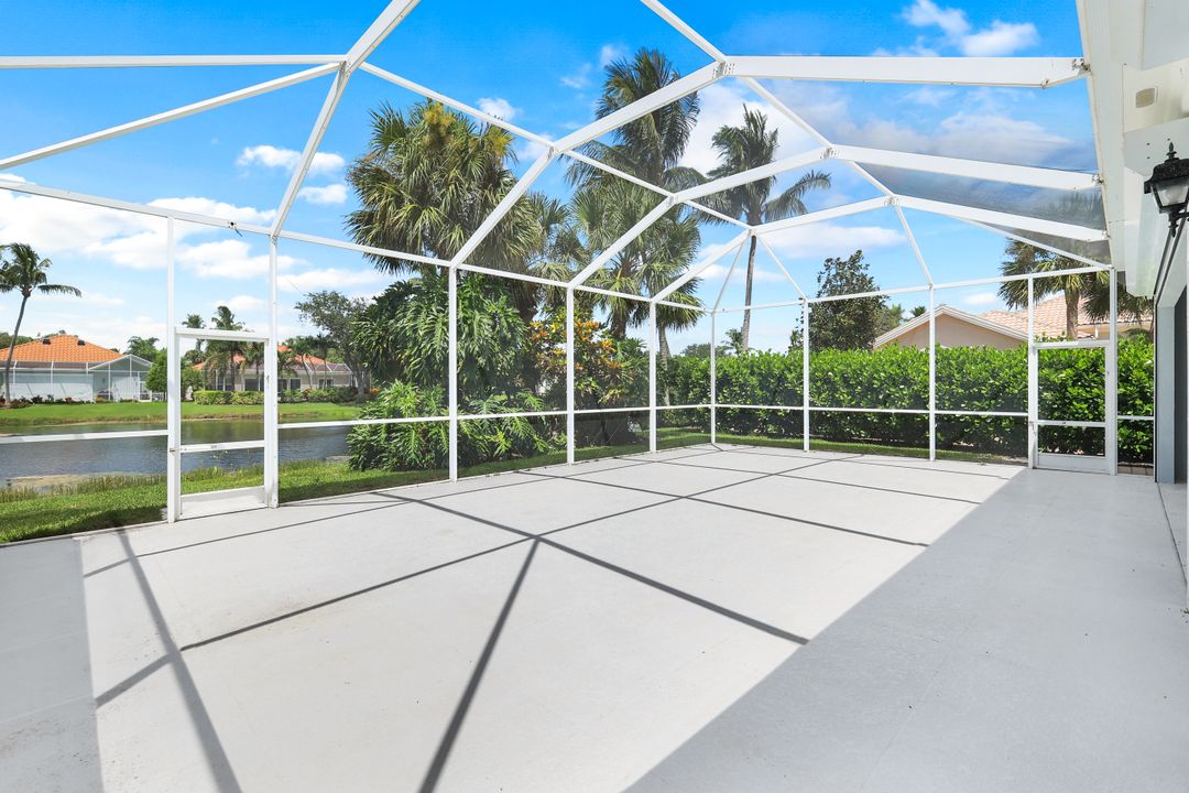 2984 Gilford Way, Naples, FL 34119