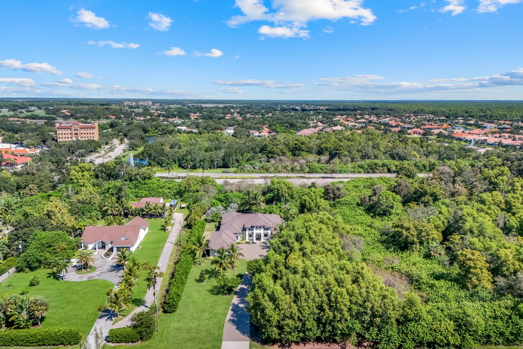 5861 Napa Woods Way, Naples, FL 34116