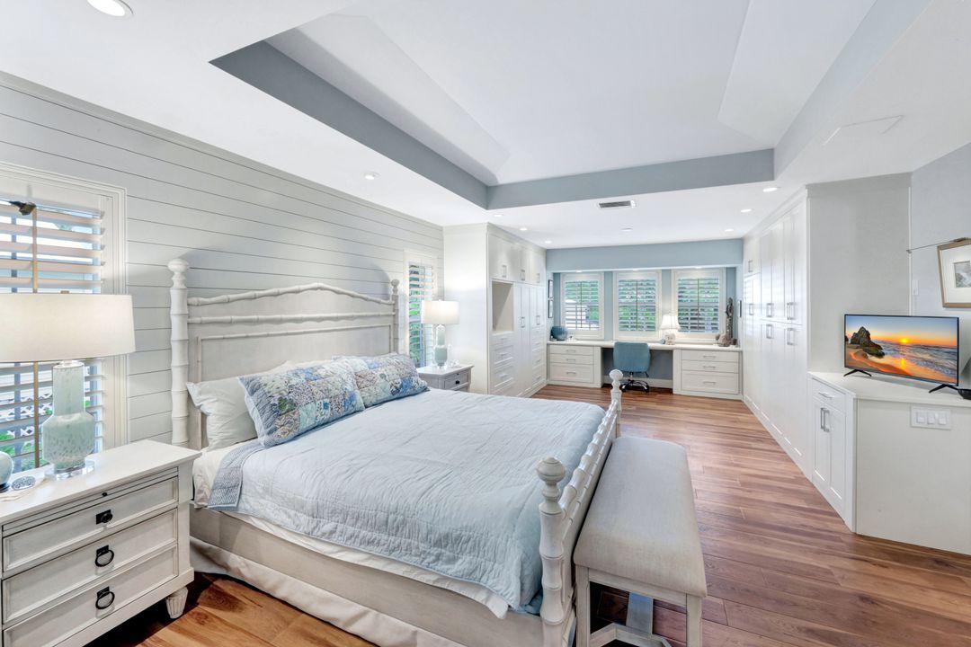 1874 Farm Trail, Sanibel, FL 33957