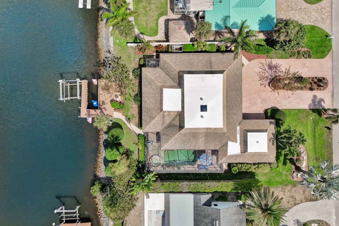 2361 Longboat Dr, Naples, FL 34104