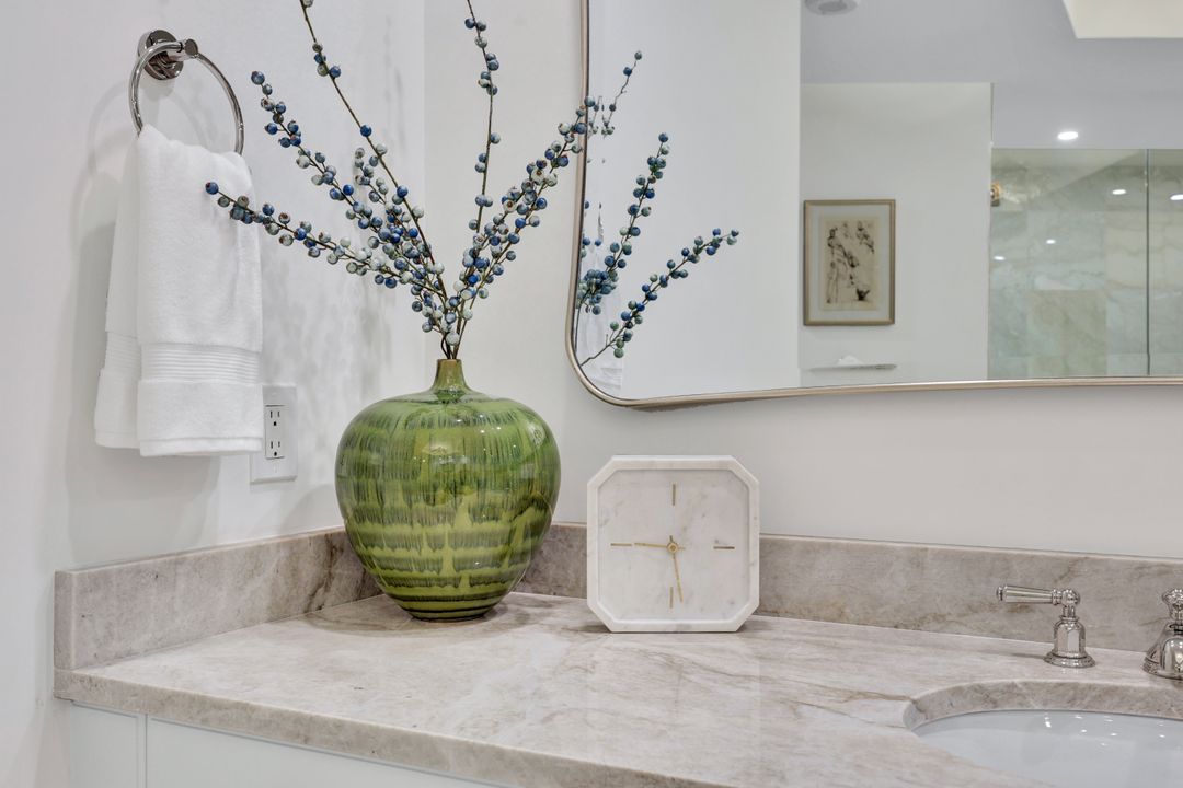 4501 Gulf Shore Blvd N #403, Naples, FL 34103