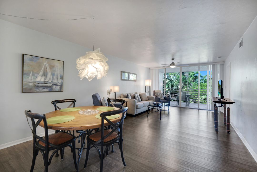 15161 Cedarwood Ln, Naples, FL 34110