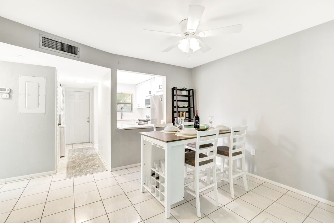 499 Forest Lakes Blvd #312, Naples, FL 34105