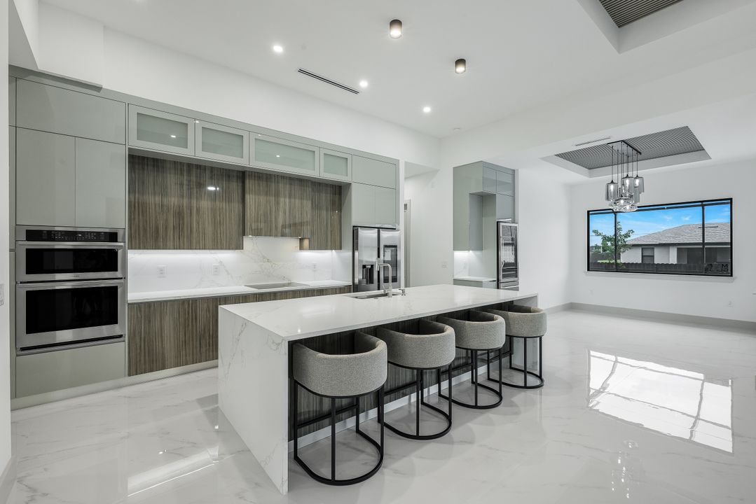 342 SW 31st Ave, Cape Coral, FL 33991