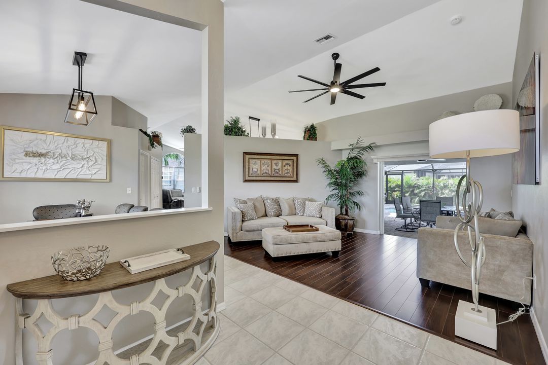 1918 Cape Coral Pkwy W, Cape Coral, FL 33914