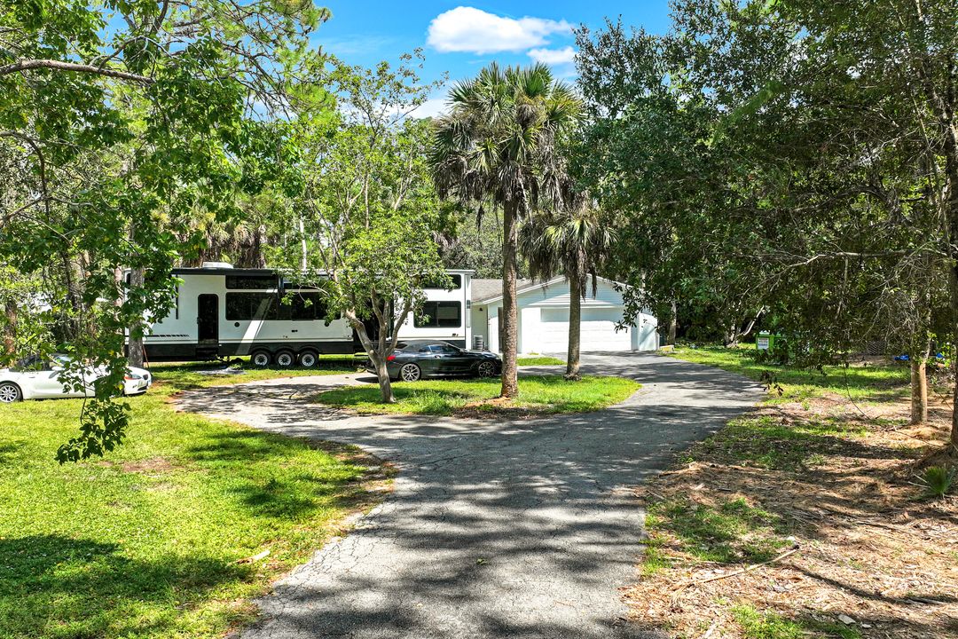 170 Logan Blvd N, Naples, FL 34119