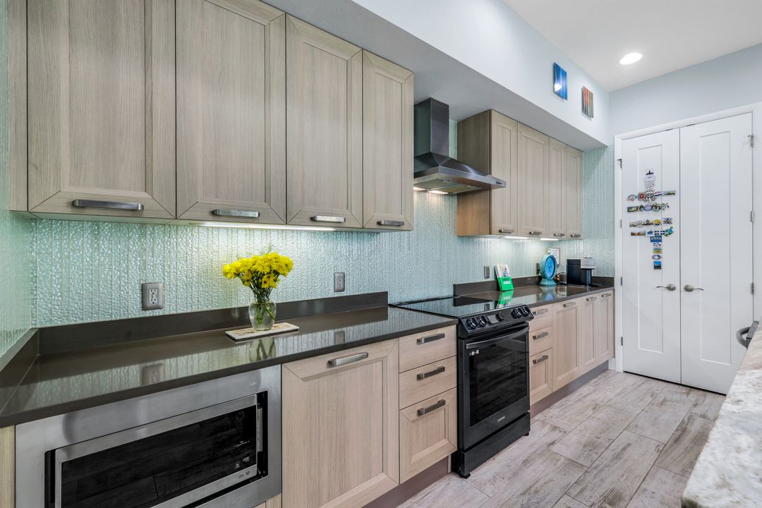 14131 Nautica Ct, Naples, FL 34114