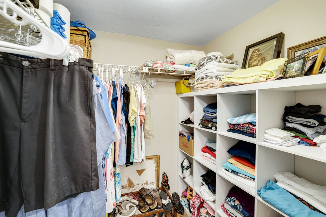 1335 Mainsail Dr #1304, Naples, FL 34114
