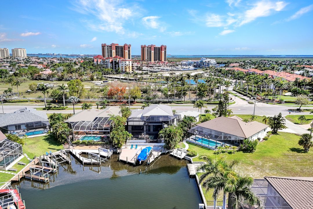 1625 El Dorado Pkwy W, Cape Coral, FL 33914