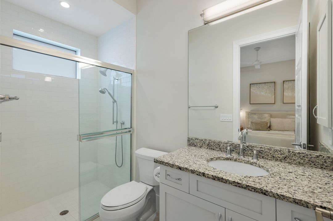 11907 Hedgestone Ct, Naples, FL 34120
