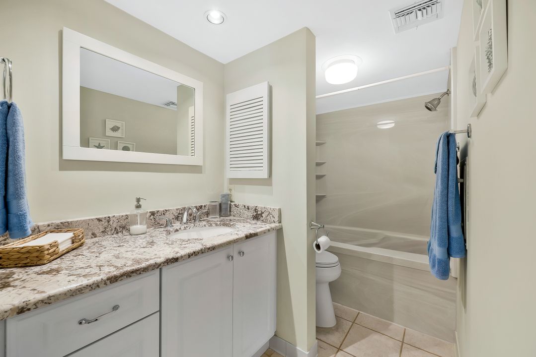 3443 Gulf Shore Blvd N #3044, Naples, FL 34103