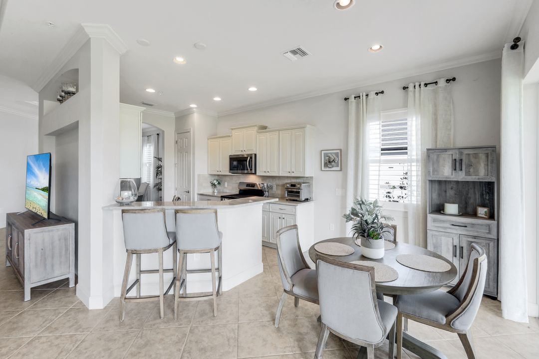 9550 Ironstone Terrace #201, Naples, FL 34120