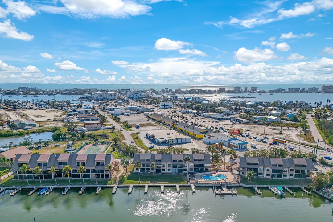 896 Buttonwood Dr #107, Fort Myers Beach, FL 33931