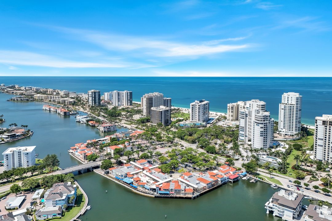 250 Park Shore Dr #801, Naples, FL 34103