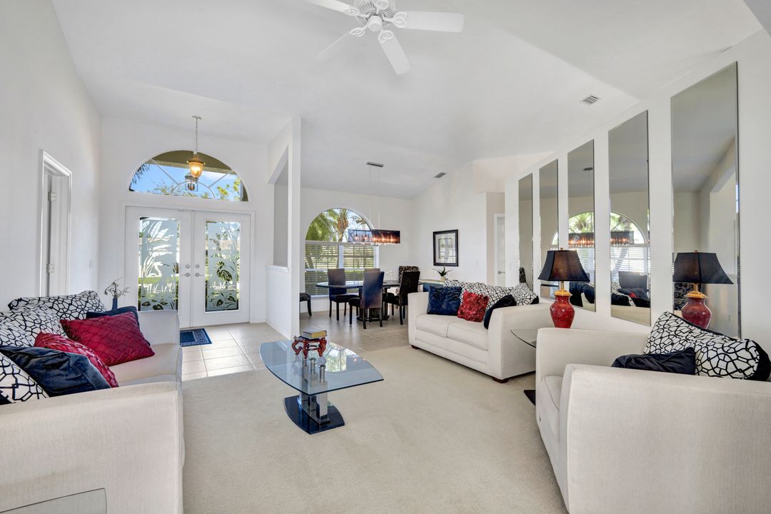 610 Archer Pkwy W, Cape Coral, FL 33904