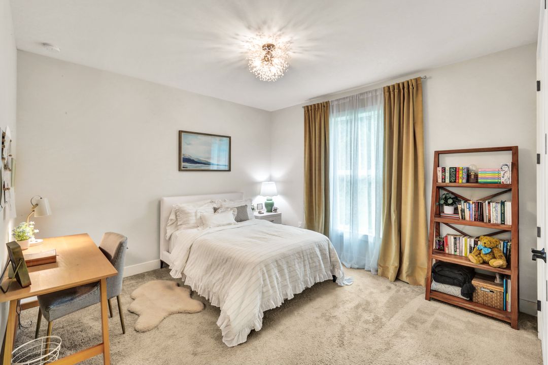 3700 11th Ave SW, Naples, FL 34117