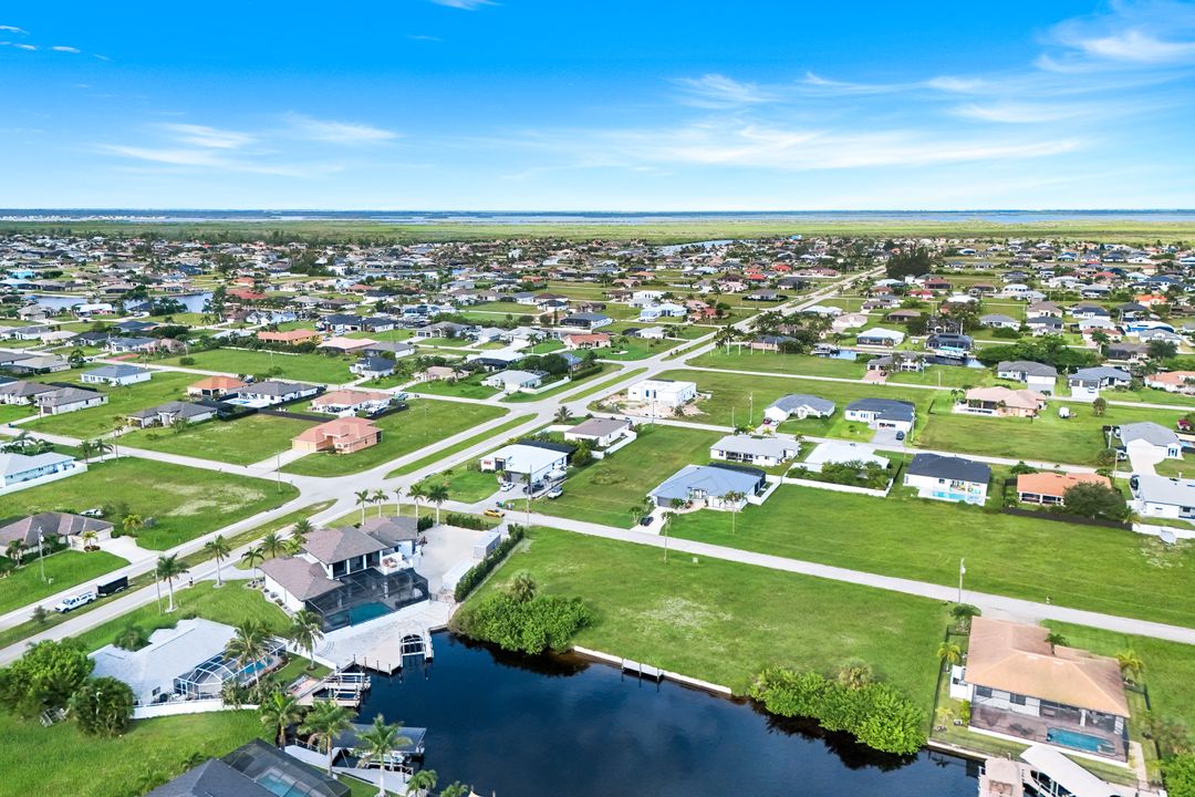 1207 NW 35th Ave, Cape Coral, FL 33993