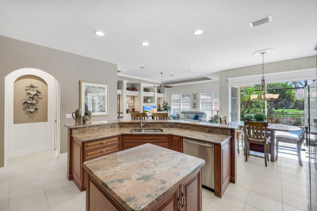 10005 Idle Pine Ln, Estero, FL 34135