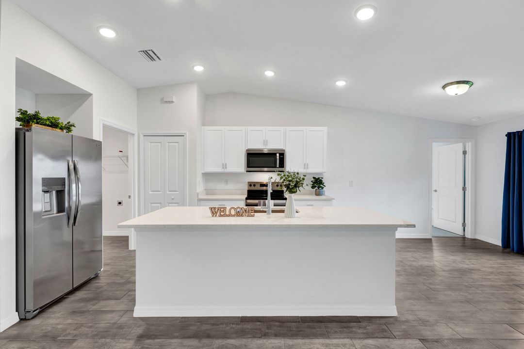 1314 SW 35th Terrace, Cape Coral, FL 33914