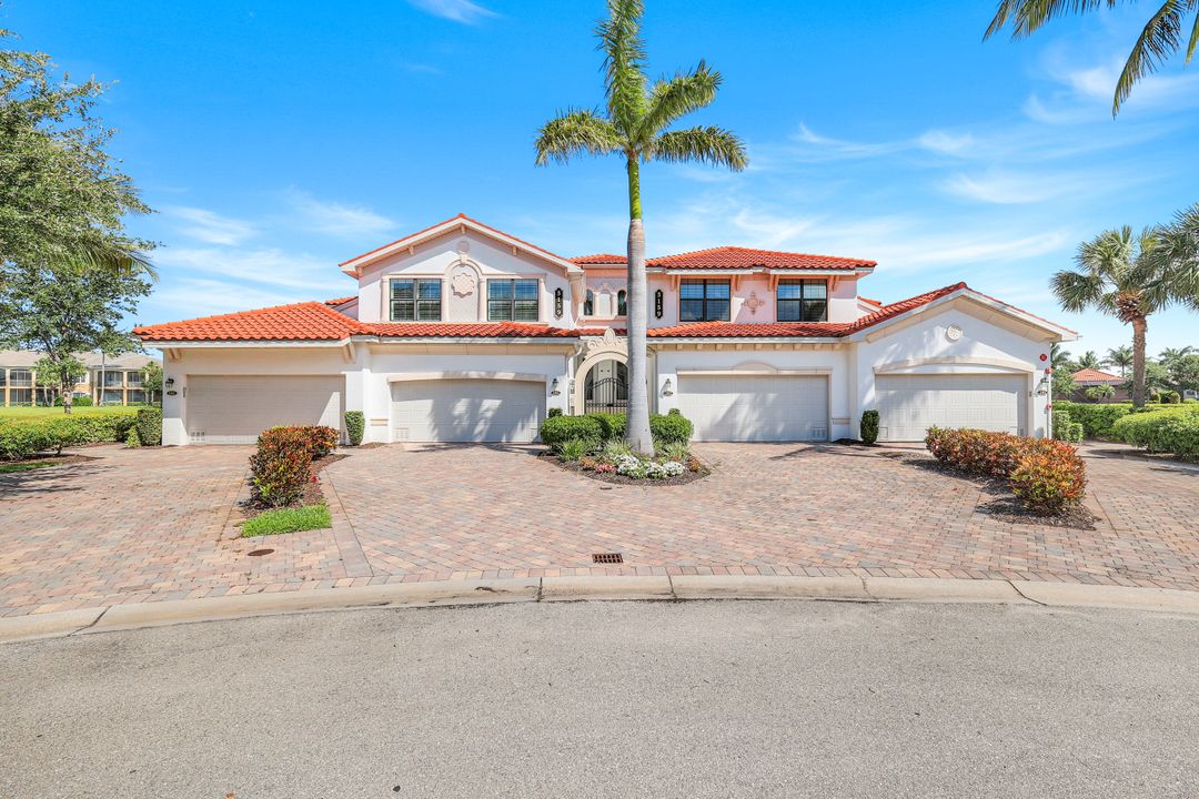 3159 Serena Ln #102, Naples, FL 34114