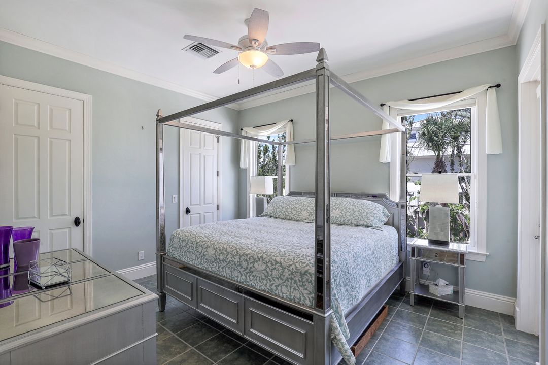 1175 Bird Ln, Sanibel, FL 33957