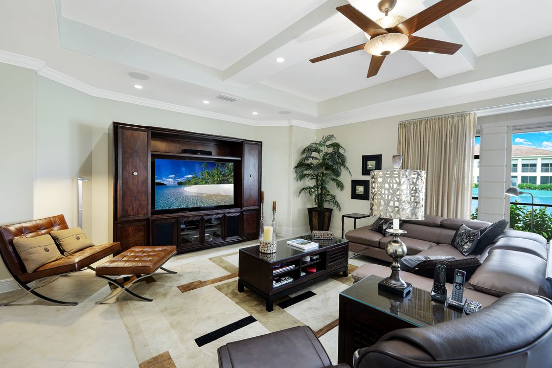 571 Avellino Isles Cir #102, Naples, FL 34119