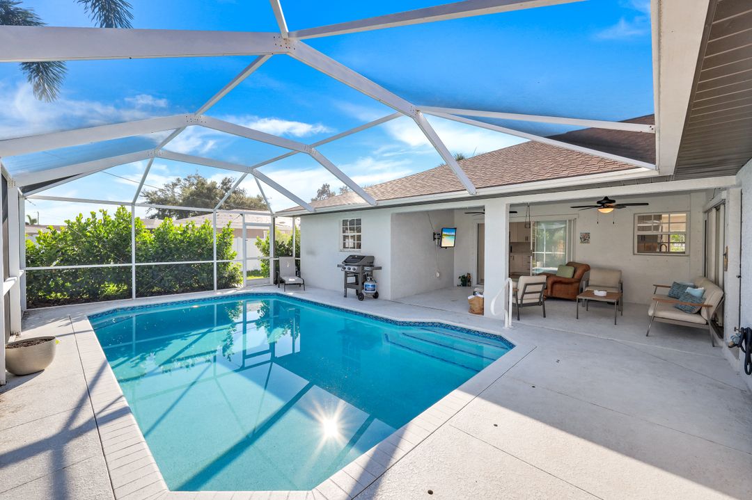 3512 SE 3rd Pl, Cape Coral, FL 33904