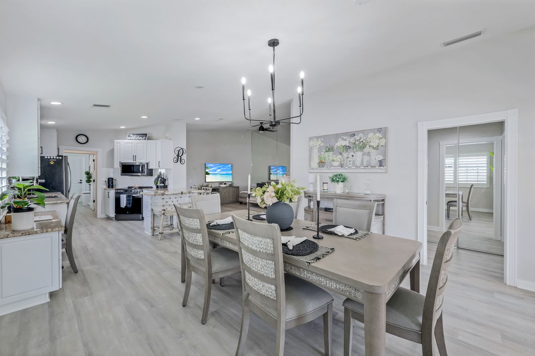 4744 Maupiti Way, Naples, FL 34119