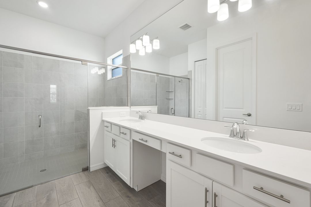 5781 Kingston Pl, Immokalee, FL 34142