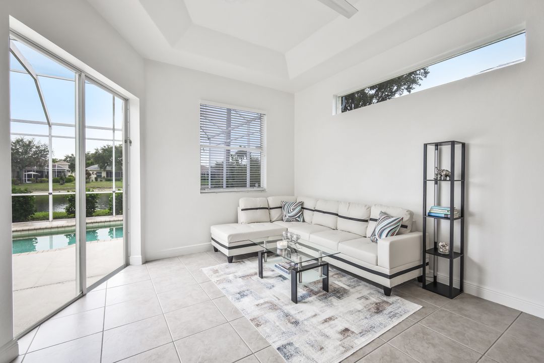 8710 Ibis Cove Cir, Naples, FL 34119