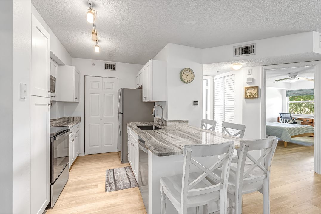 8851 Colonnades Ct W #126, Bonita Springs, FL 34135