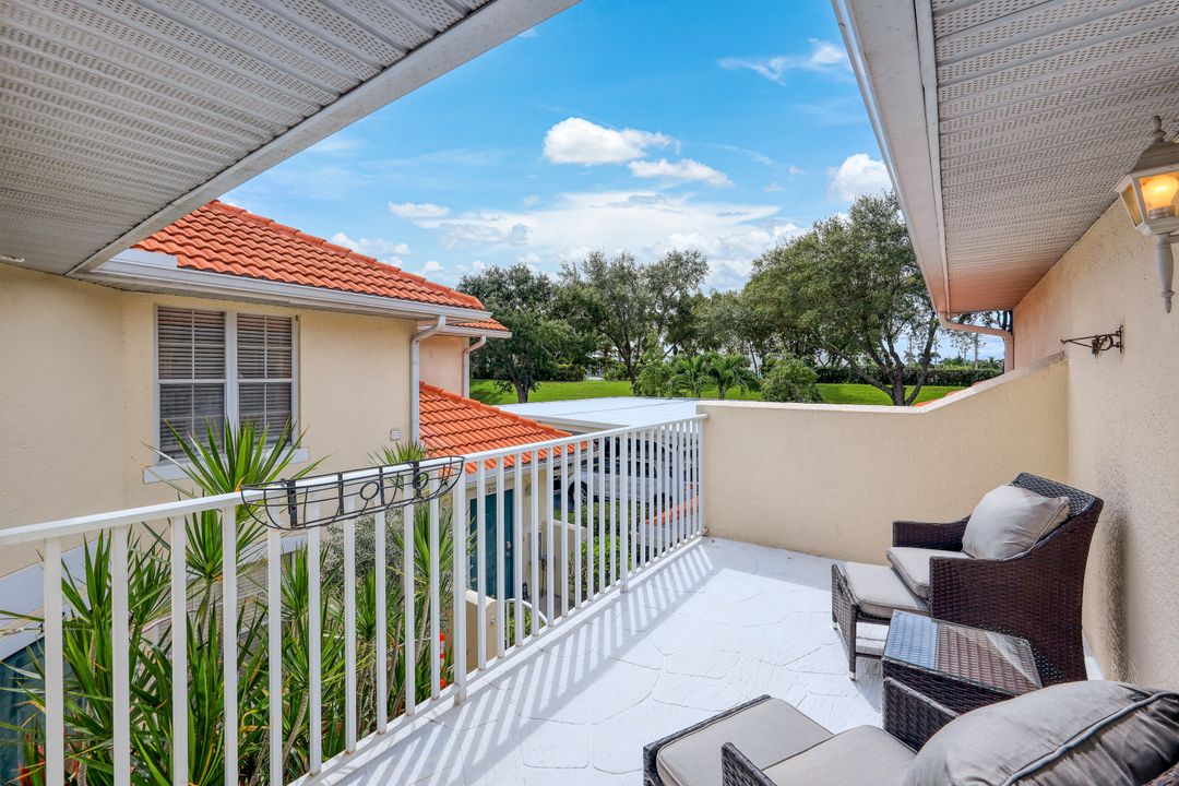 4940 Deerfield Way #201, Naples, FL 34110