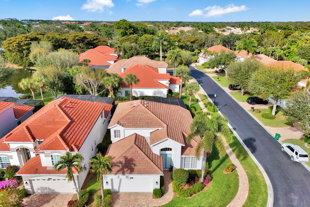 8895 Ventura Way, Naples, FL 34109