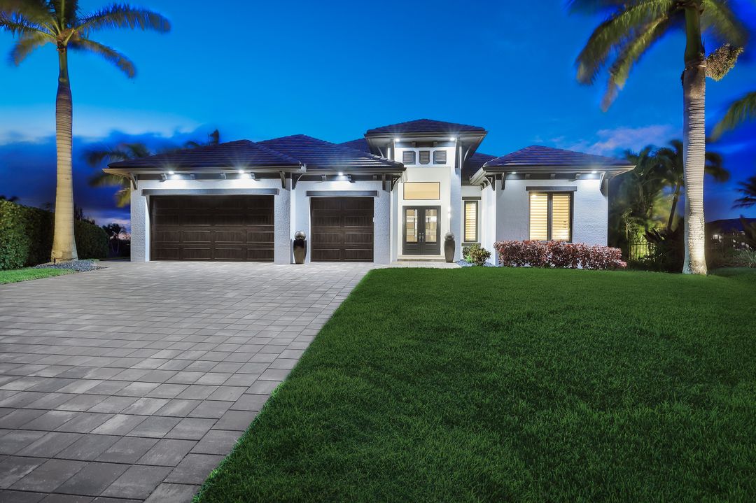 128 NW 39th Ave, Cape Coral, FL 33993