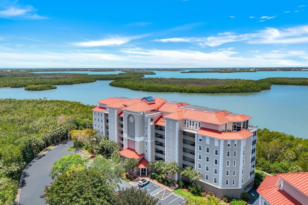 337 Vintage Bay Dr #D25, Marco Island, FL 34145