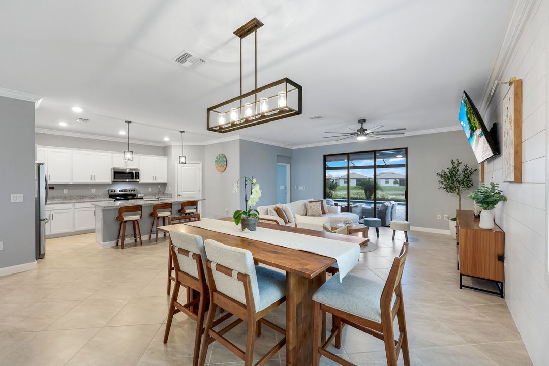 13824 Pine Lodge Ln, Fort Myers, FL 33913