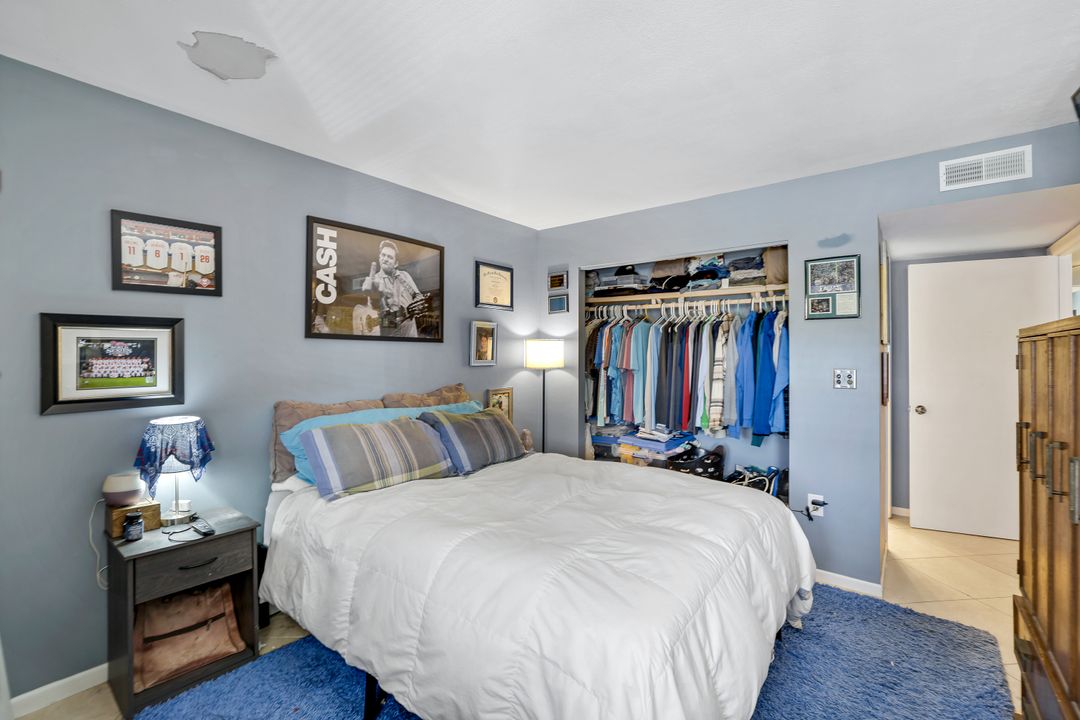 1542 Mainsail Dr #52D-4, Naples, FL 34114