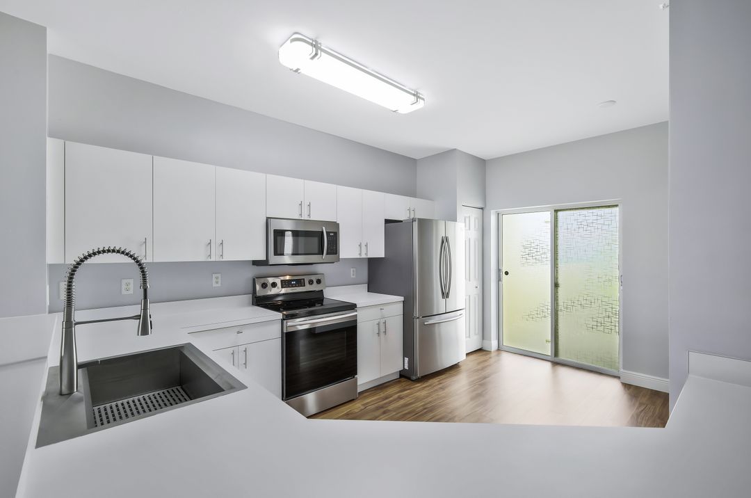 5135 Cobble Creek Ct #102, Naples, FL 34110