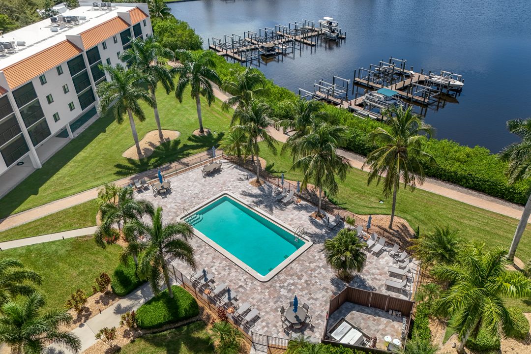 226 3rd St #206, Bonita Springs, FL 34134