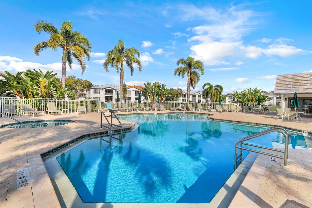 832 Tanbark Dr #104, Naples, FL 34108