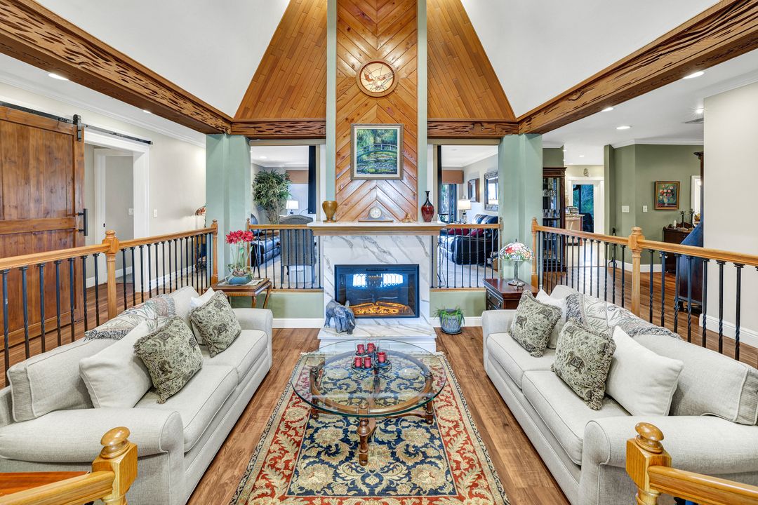 2361 Longboat Dr, Naples, FL 34104