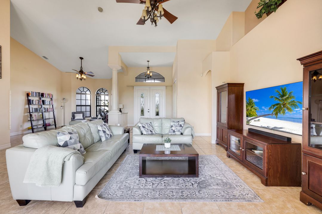 602 NW 3rd Ave, Cape Coral, FL 33993