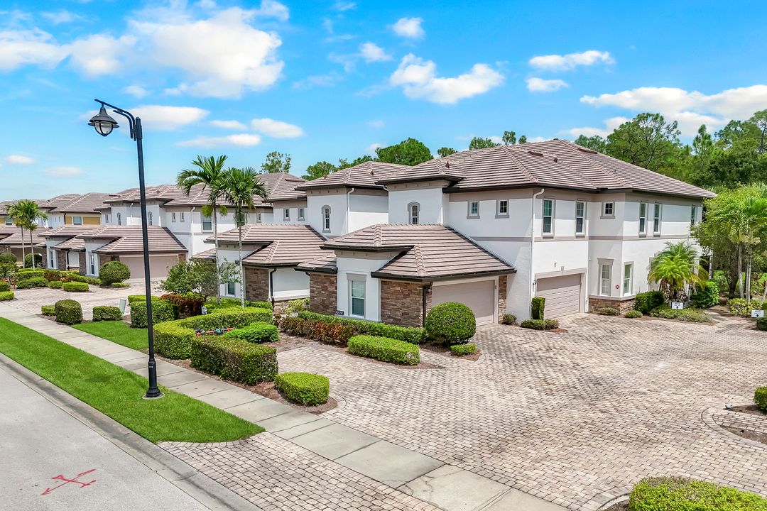 9516 Ironstone Terrace #102, Naples, FL 34120